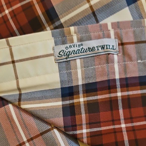 Orvis Men's Maroon and Navy Plaid Button Down Shirt - Picture 3 of 9